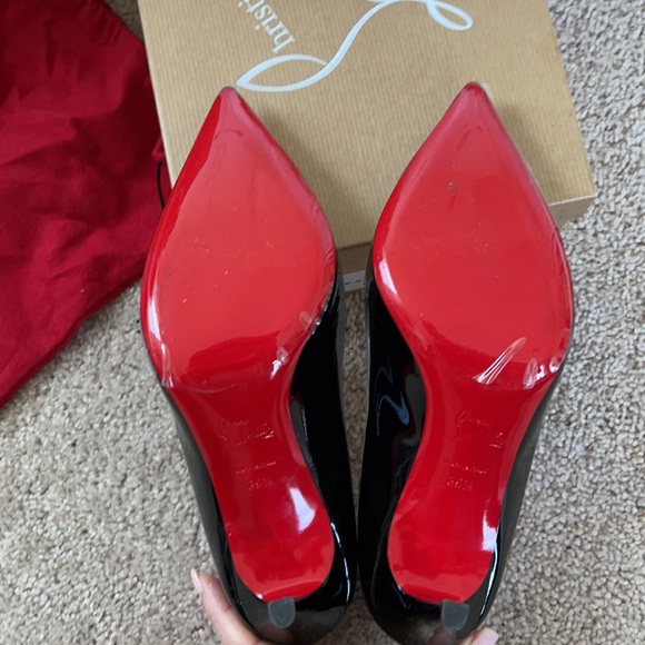 Louboutin Pigalle 100 Black Patent Heels - perfect - Picture 4 of 7